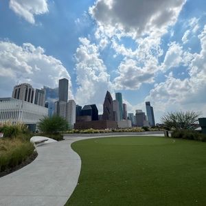 Meet your Posher, Iris